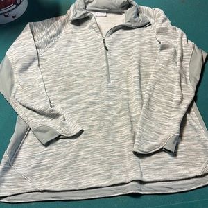 Columbia pull over size 2X